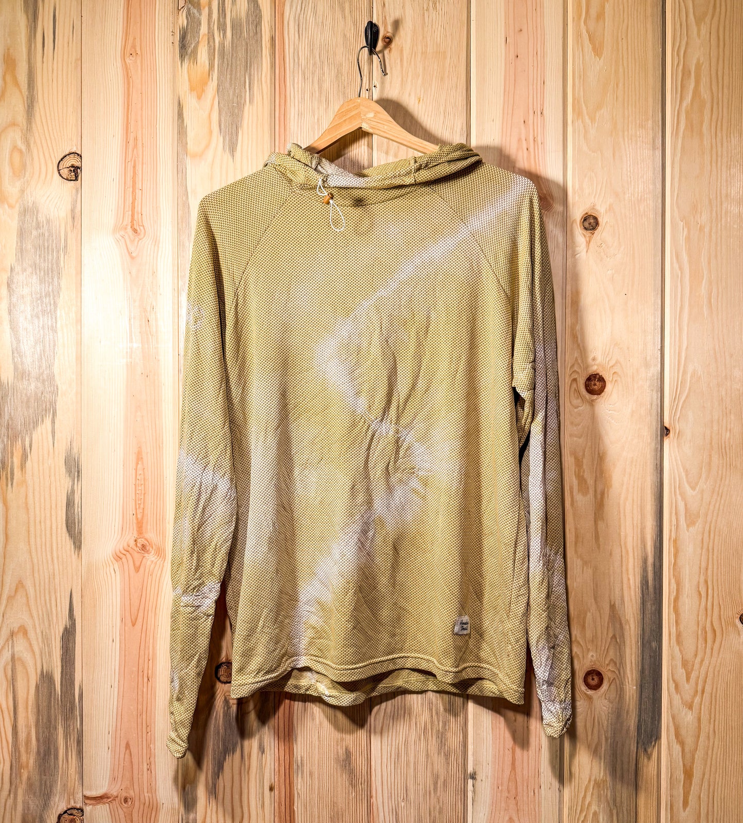 Women's Medium Delta Sunshirt, Golden Tie Dye