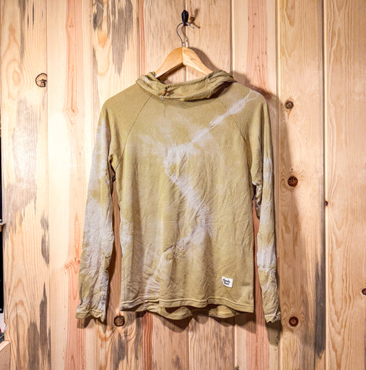 Women's Medium, Delta Sunshirt, Golden Tie Dye