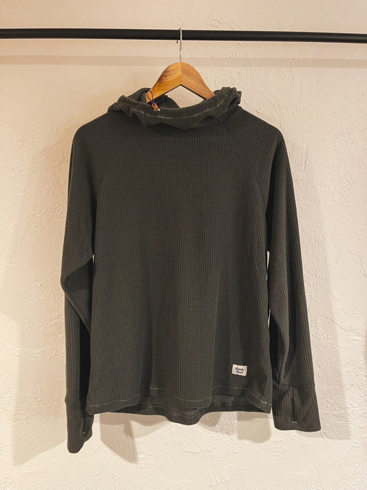 Women's Large-ish Charcoal Microgrid