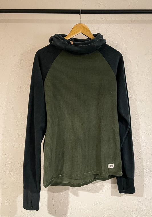 Men's Medium Mircro Grid.